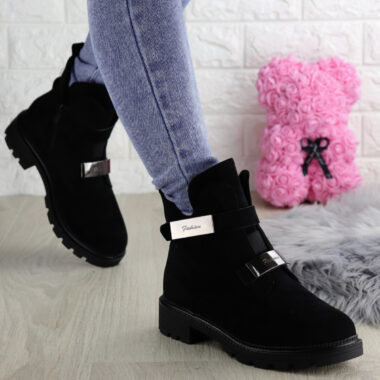 Жіночі зимові черевики Roxxy чорні
